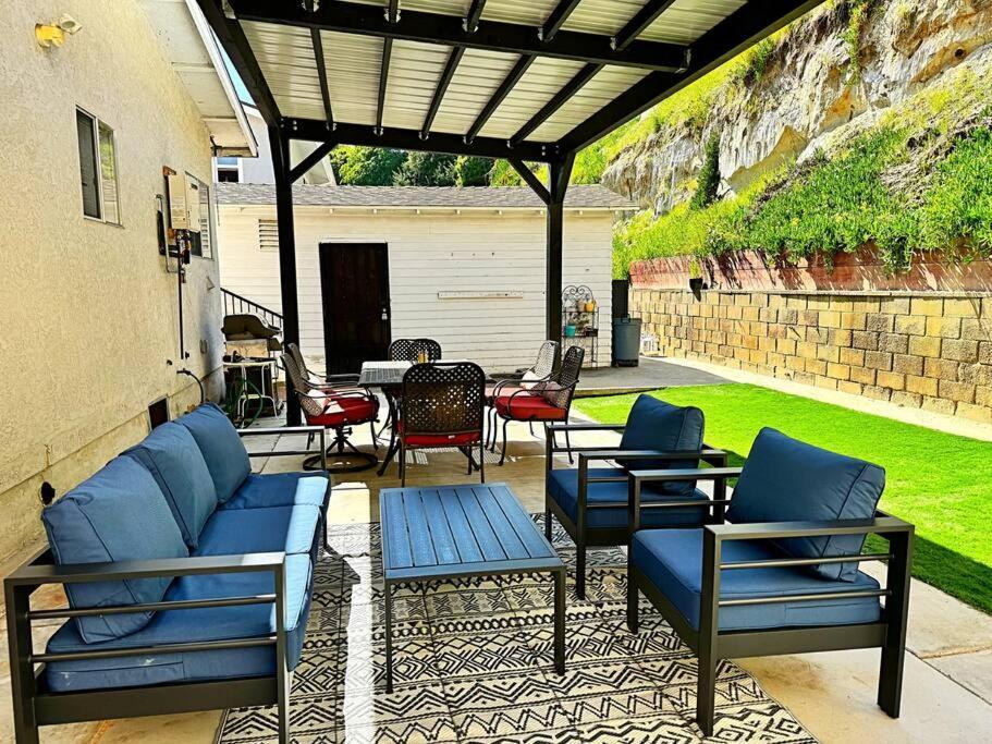 Spacious & Immaculate Haven Near Downtown Sd *
